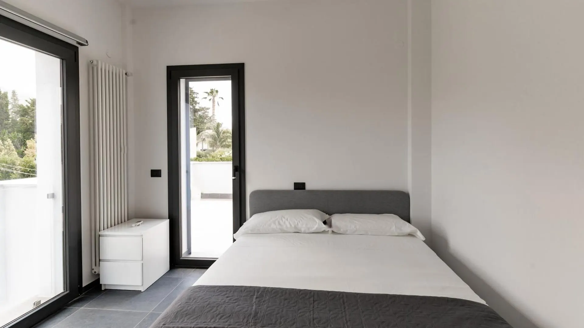 Villa Tina Mondello 0*,  Italy