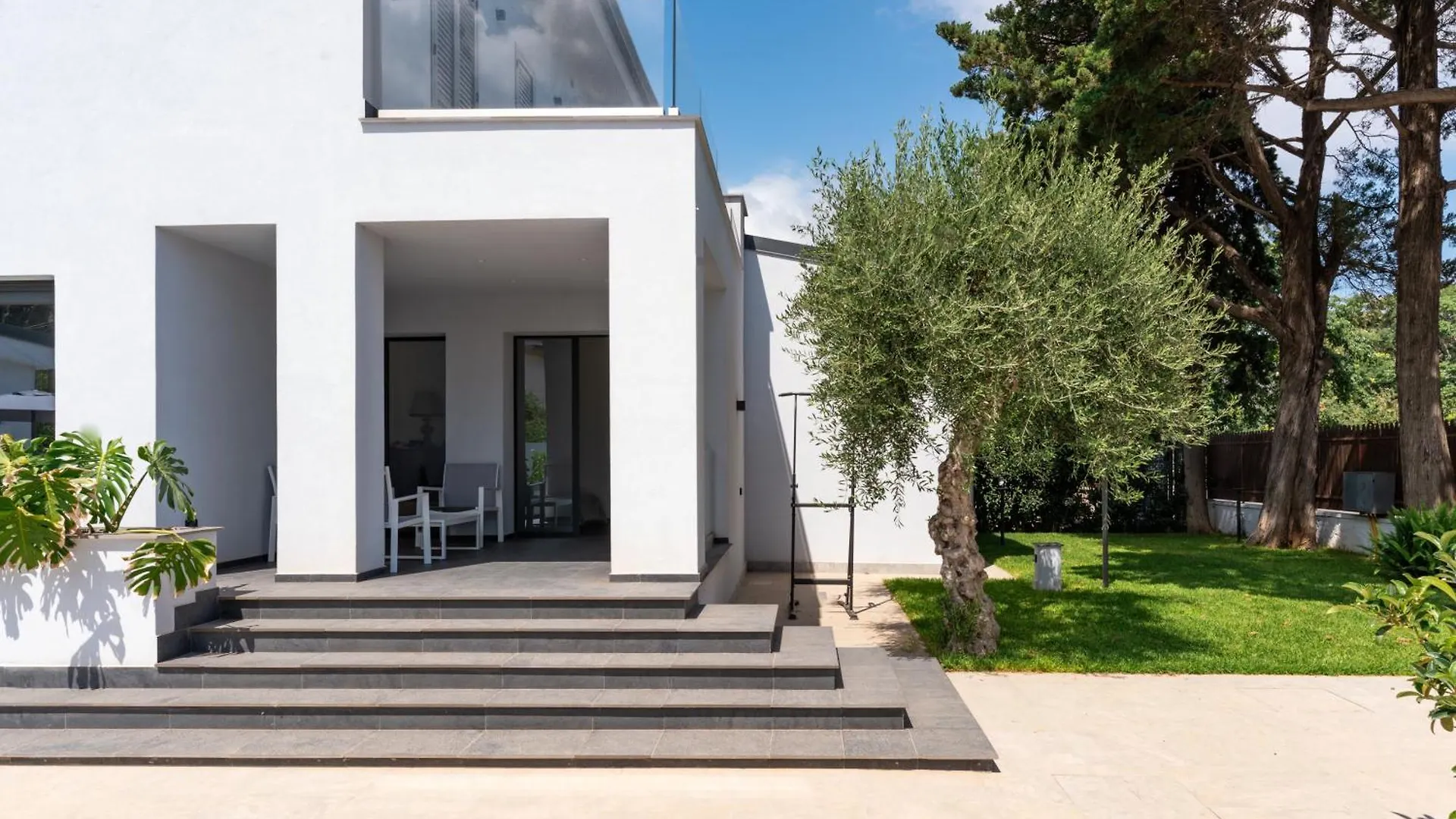 Villa Tina Mondello 0*,  Italy